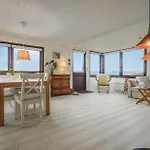 Casa de Férias Three-bedroom In