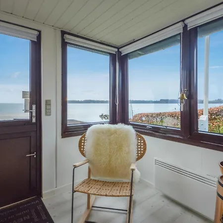 Casa de Férias Three-bedroom In *