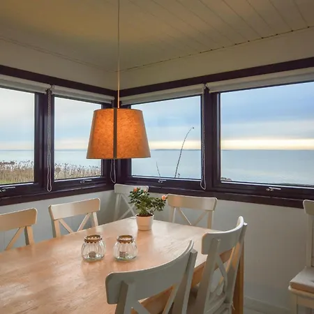 Gorgeous In With House Sea View Holiday home